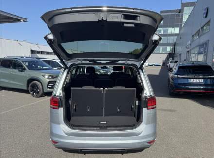 Volkswagen - Touran