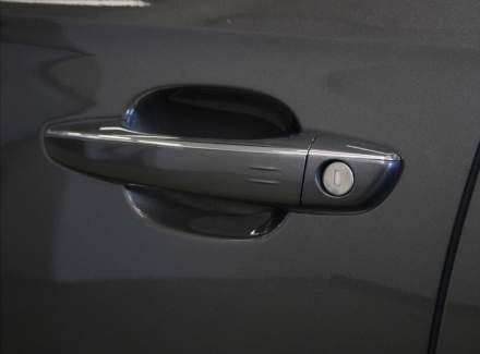 DS Automobiles - DS7 Crossback