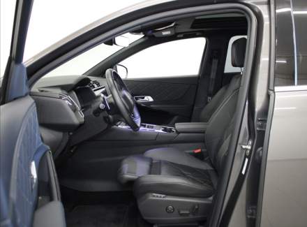 DS Automobiles - DS7 Crossback