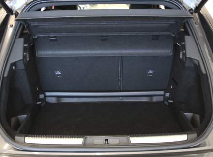 DS Automobiles - DS7 Crossback