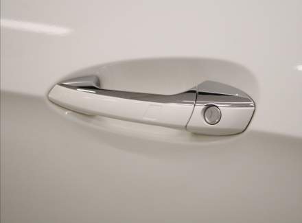 Mercedes-Benz - E-class