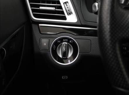 Mercedes-Benz - E-class