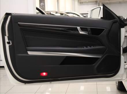 Mercedes-Benz - E-class