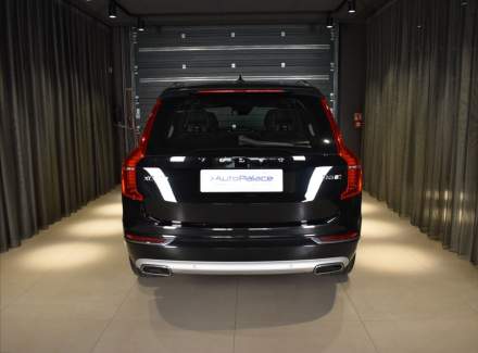 Volvo - XC90
