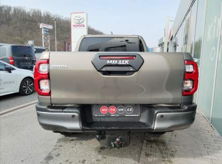 Toyota - Hilux