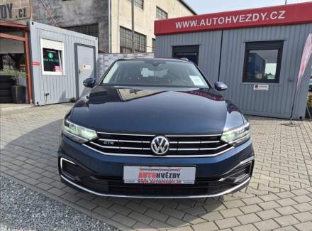 Volkswagen - Passat