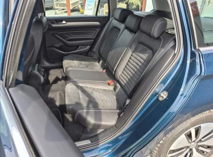 Volkswagen - Passat