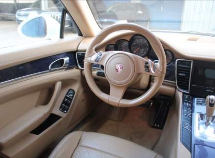 Porsche - Panamera