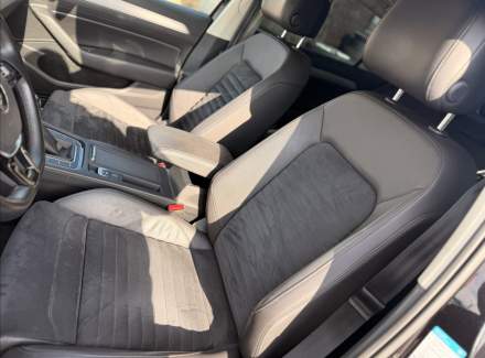 Volkswagen - Passat