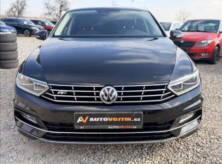 Volkswagen - Passat