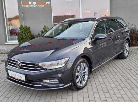Volkswagen - Passat