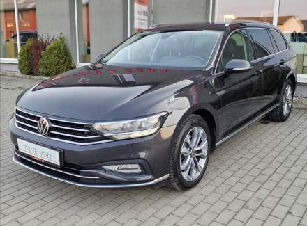 Volkswagen - Passat