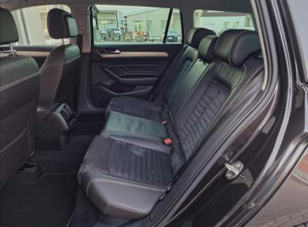 Volkswagen - Passat