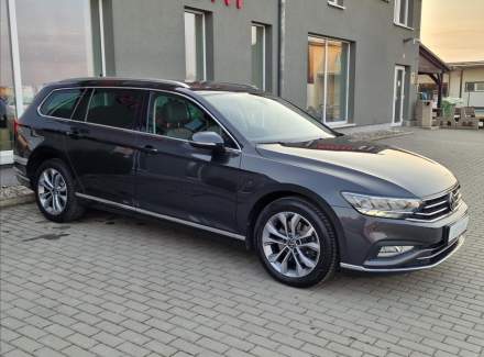Volkswagen - Passat