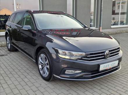 Volkswagen - Passat