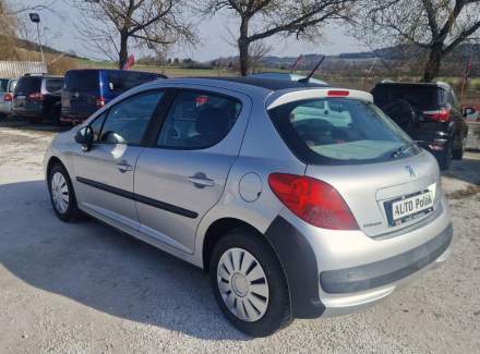 Peugeot - 207