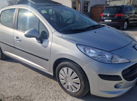 Peugeot - 207