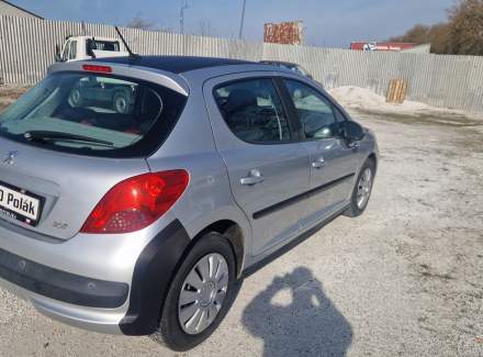 Peugeot - 207