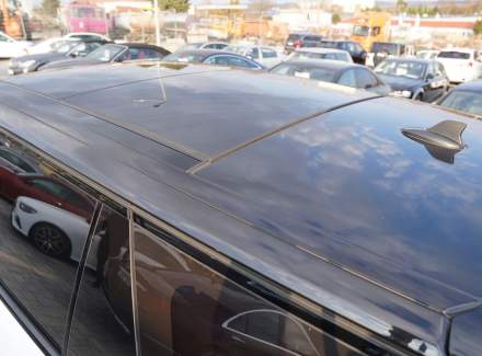 Land Rover - Range Rover