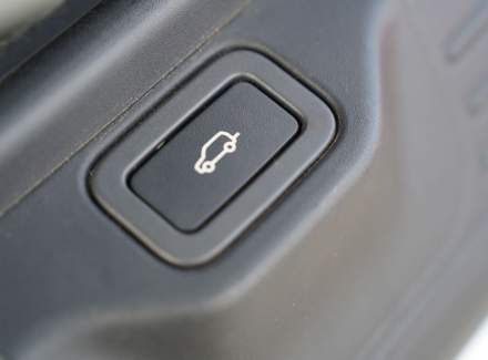 Land Rover - Range Rover