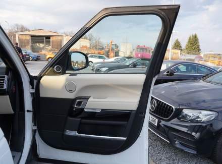 Land Rover - Range Rover