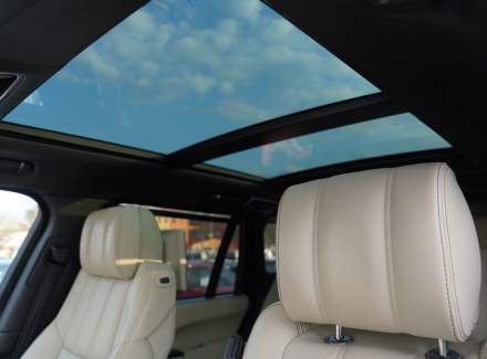 Land Rover - Range Rover