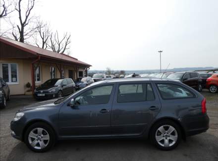 Škoda - Octavia