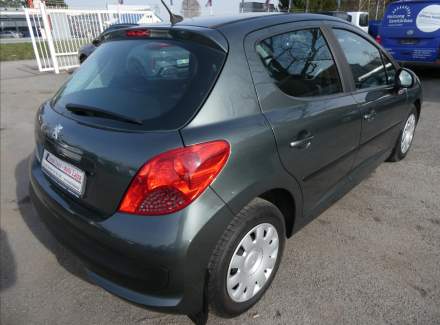 Peugeot - 207