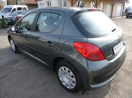 Peugeot - 207