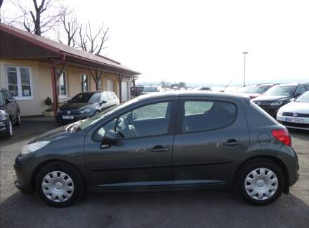 Peugeot - 207