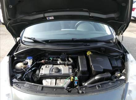 Peugeot - 207