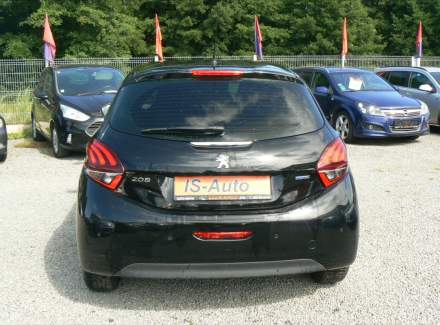 Peugeot - 208
