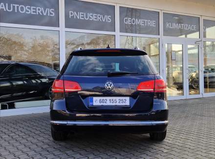 Volkswagen - Passat