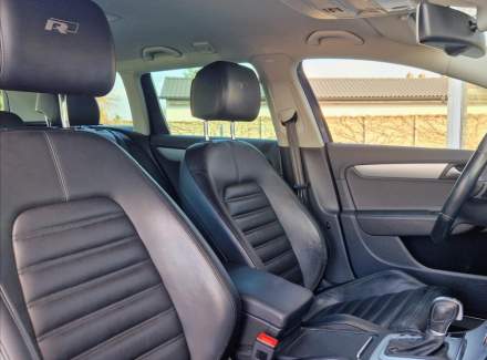Volkswagen - Passat