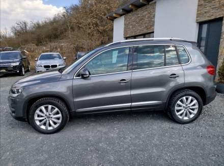 Volkswagen - Tiguan