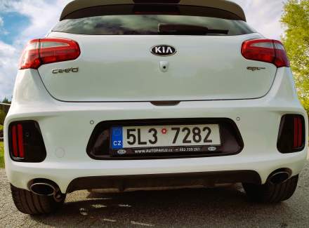 Kia - Cee'd