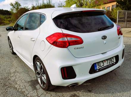Kia - Cee'd