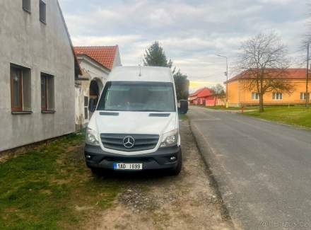 Mercedes-Benz - Sprinter