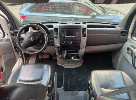 Mercedes-Benz - Sprinter