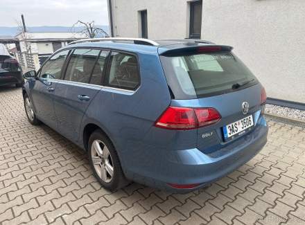 Volkswagen - Golf