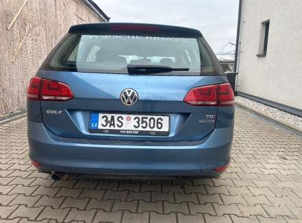 Volkswagen - Golf