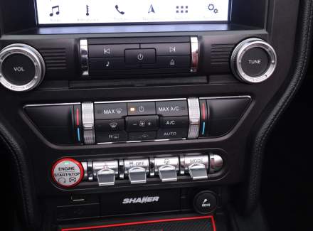 Ford - Mustang