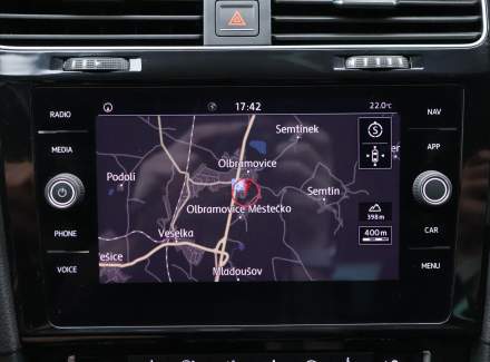 Volkswagen - Golf
