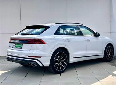 Audi - SQ8