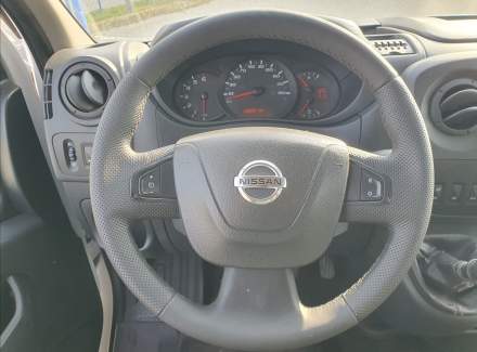 Nissan - NV400