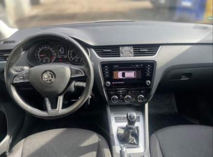 Škoda - Octavia