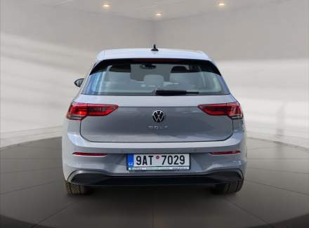 Volkswagen - Golf