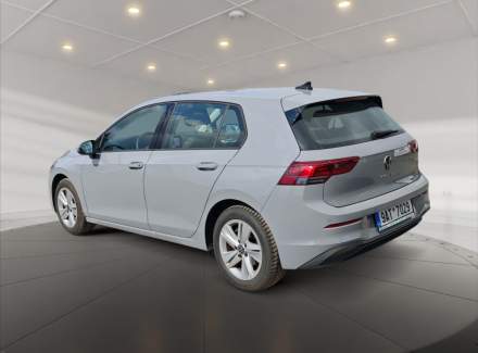 Volkswagen - Golf