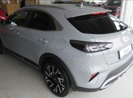 Kia - XCeed