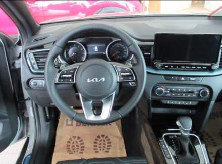 Kia - XCeed
